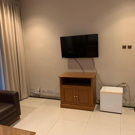 Enhaii Hotel Bandung Bagian luar foto