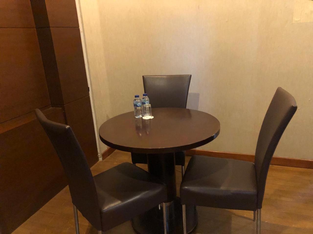 Enhaii Hotel Bandung Bagian luar foto