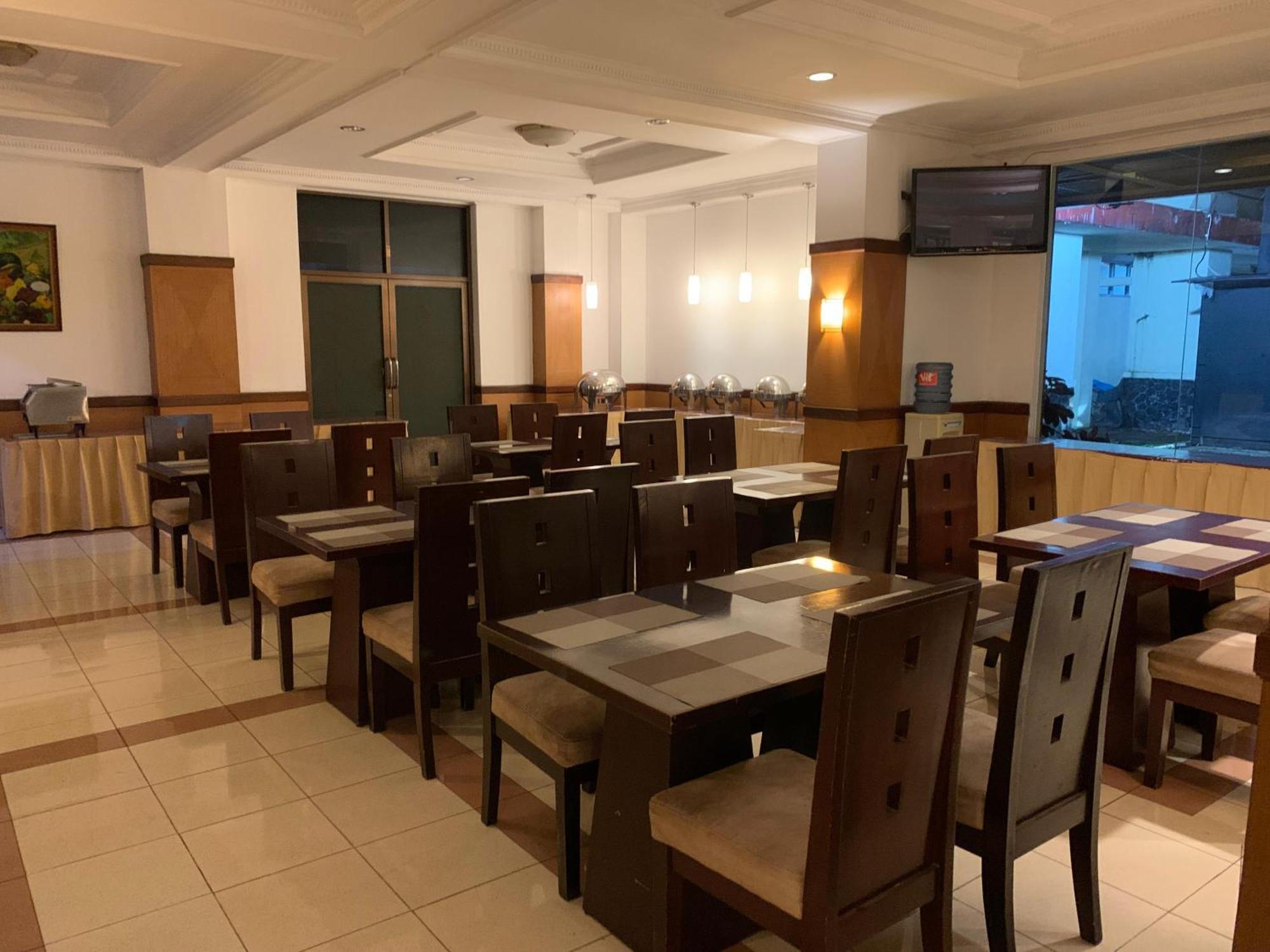 Enhaii Hotel Bandung Bagian luar foto